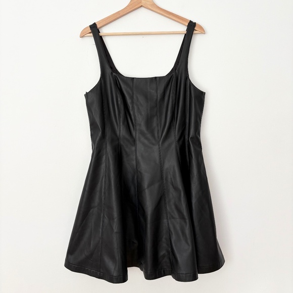 7 for all mankind vegan leather dress - Picture 3 of 6